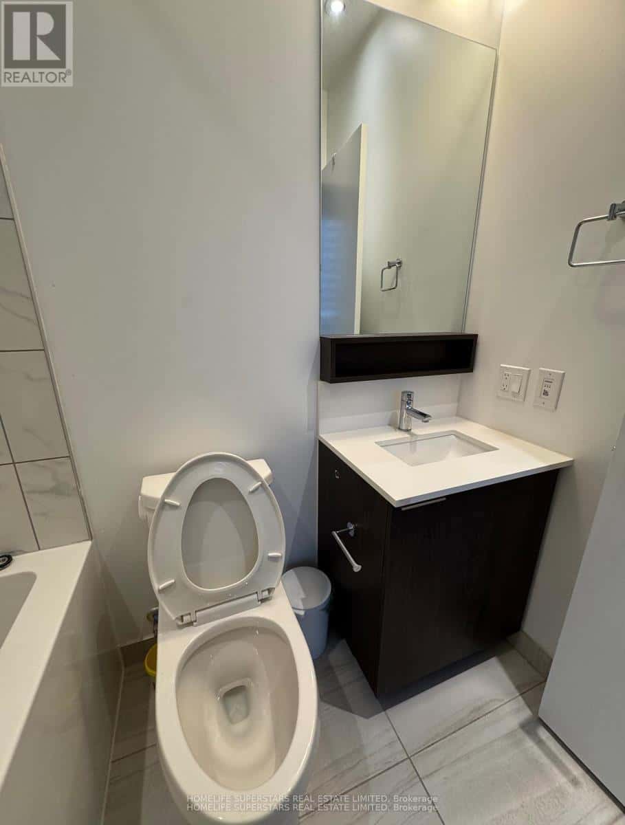 PH12 - 950 PORTAGE PARKWAY — Vaughan (Vaughan Corporate Centre) - Photo 2 of 49