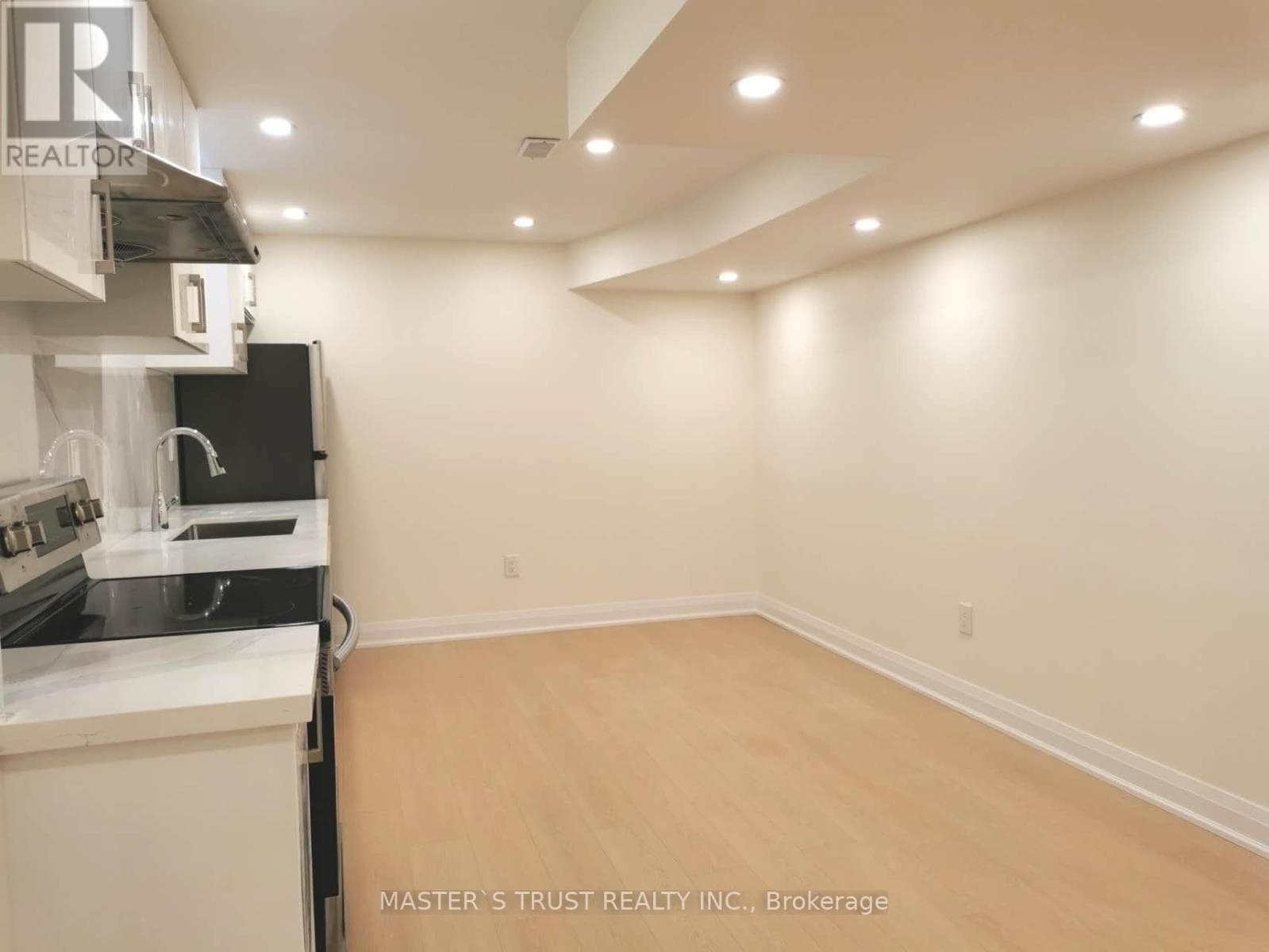 East Gwillimbury — East Gwillimbury - Main photo