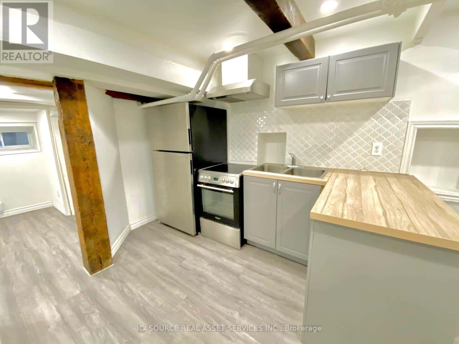 Toronto (Annex) — Toronto (Annex) - Photo 5 of 12