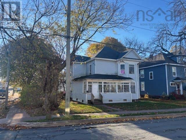 53 Spring Street — Amherst, Nova Scotia - Photo 2 of 6