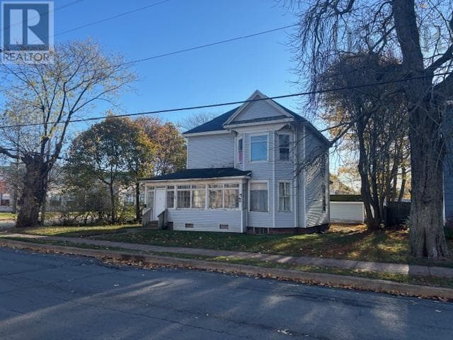 53 Spring Street — Amherst, Nova Scotia - Main photo