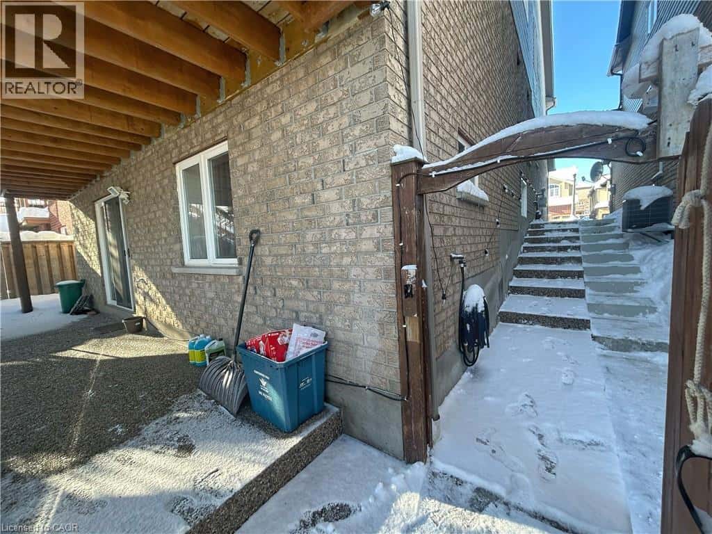 Kitchener — Kitchener - Photo 3 of 11