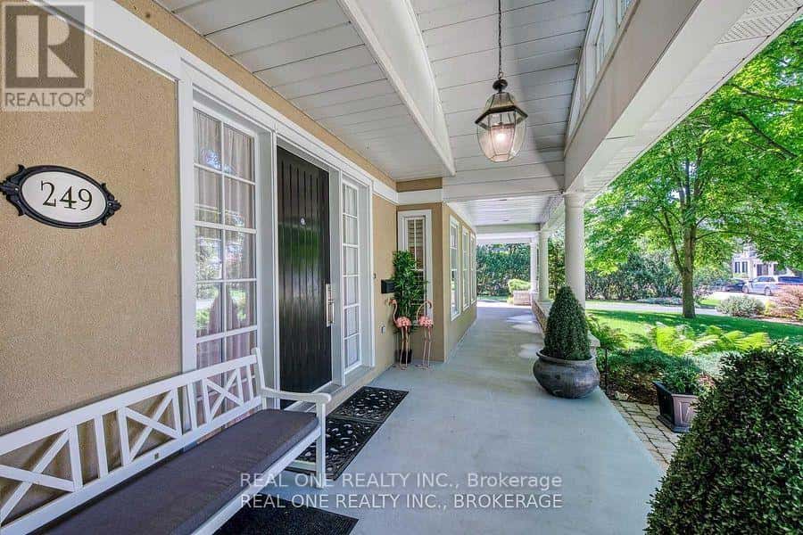 Oakville (MO Morrison) — Oakville (MO Morrison) - Photo 3 of 40