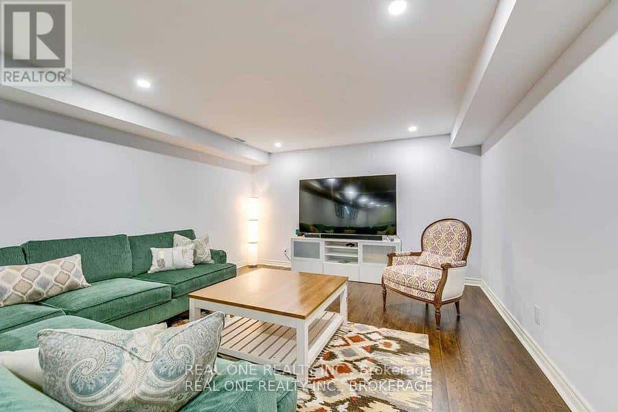 Oakville (MO Morrison) — Oakville (MO Morrison) - Photo 5 of 40