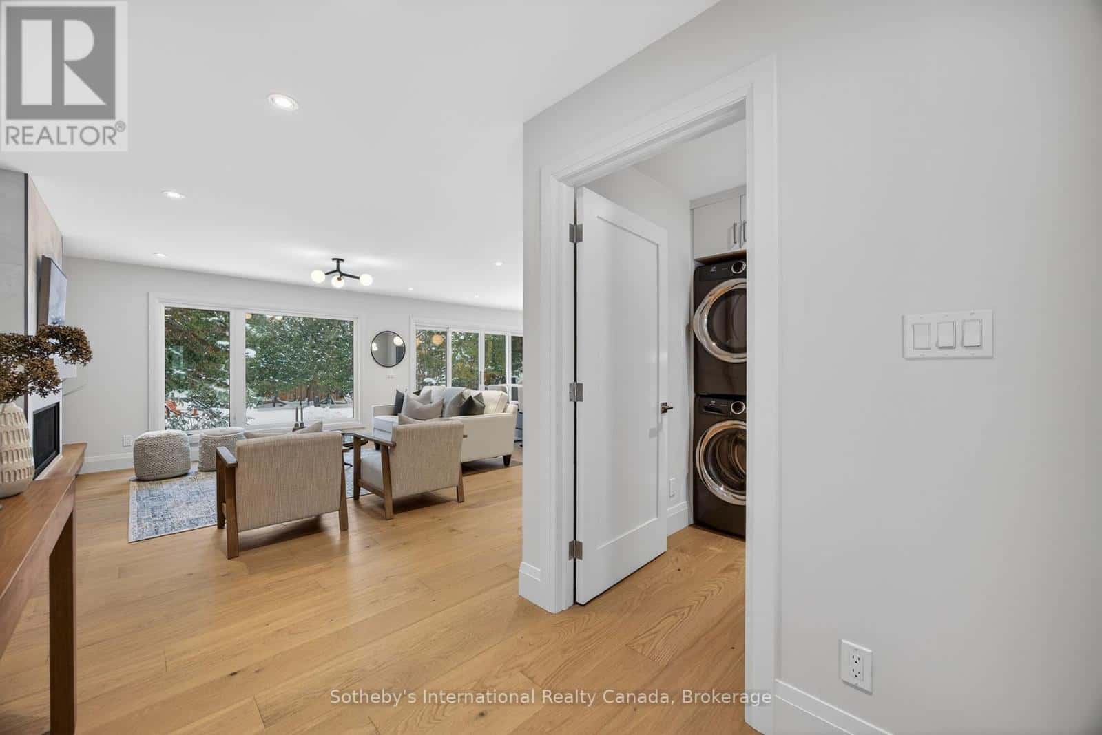 111 PATRICIA DRIVE — Blue Mountains, Ontario - Photo 5 of 40