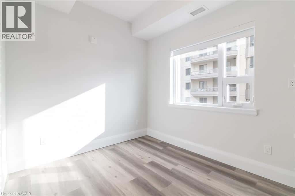 Kitchener — Kitchener - Photo 2 of 22