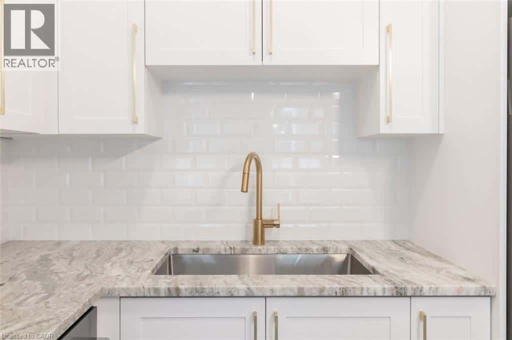 Kitchener — Kitchener - Photo 3 of 22