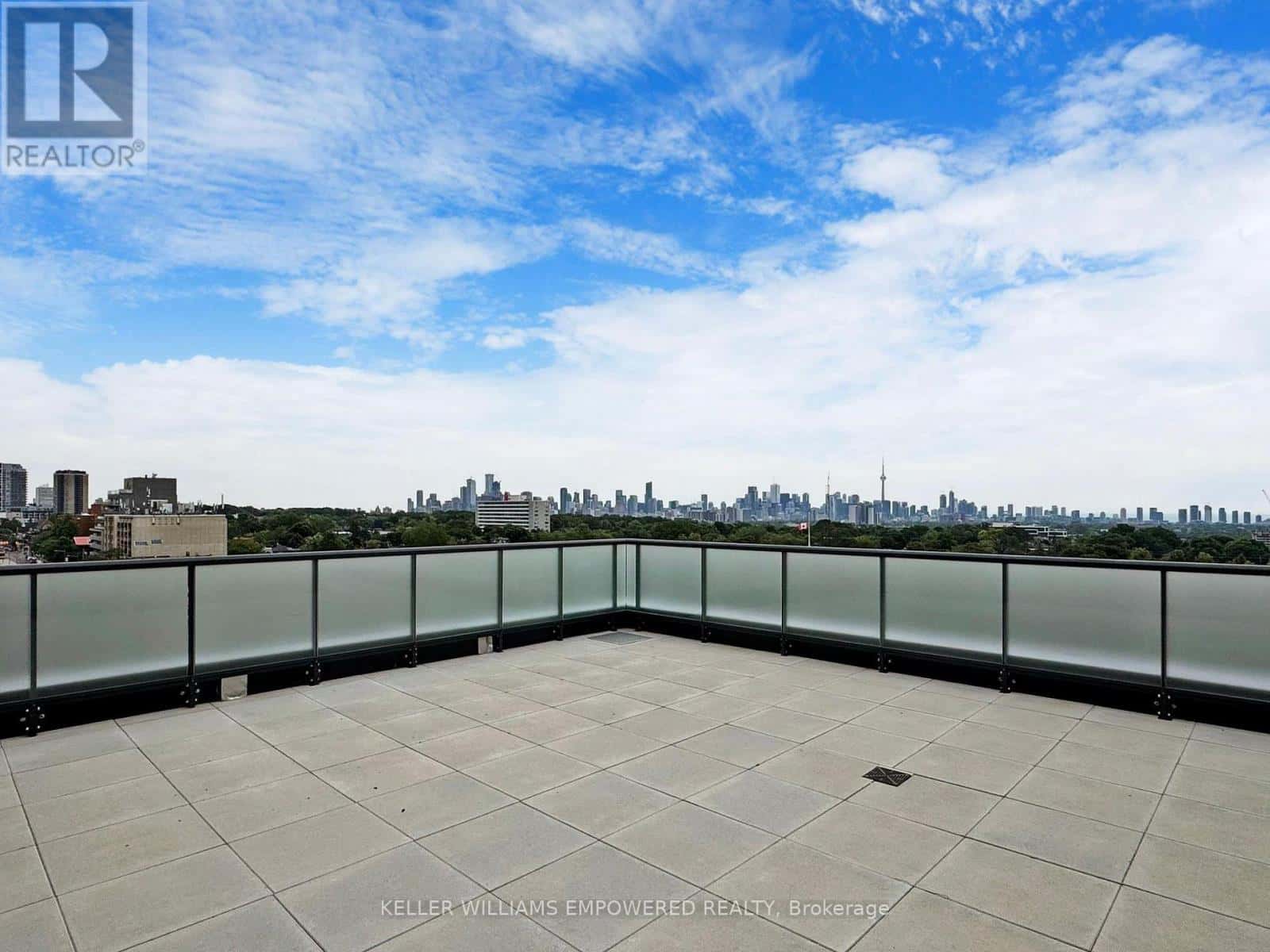 Toronto (Oakwood Village) — Toronto (Oakwood Village) - Photo 5 of 39