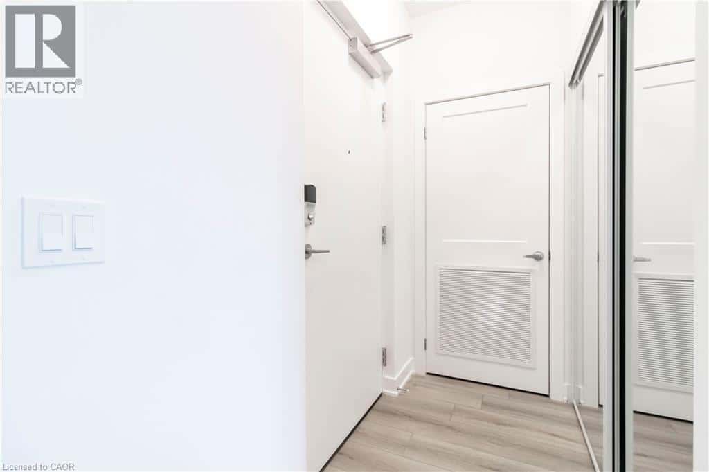 Waterloo — Waterloo - Photo 2 of 30