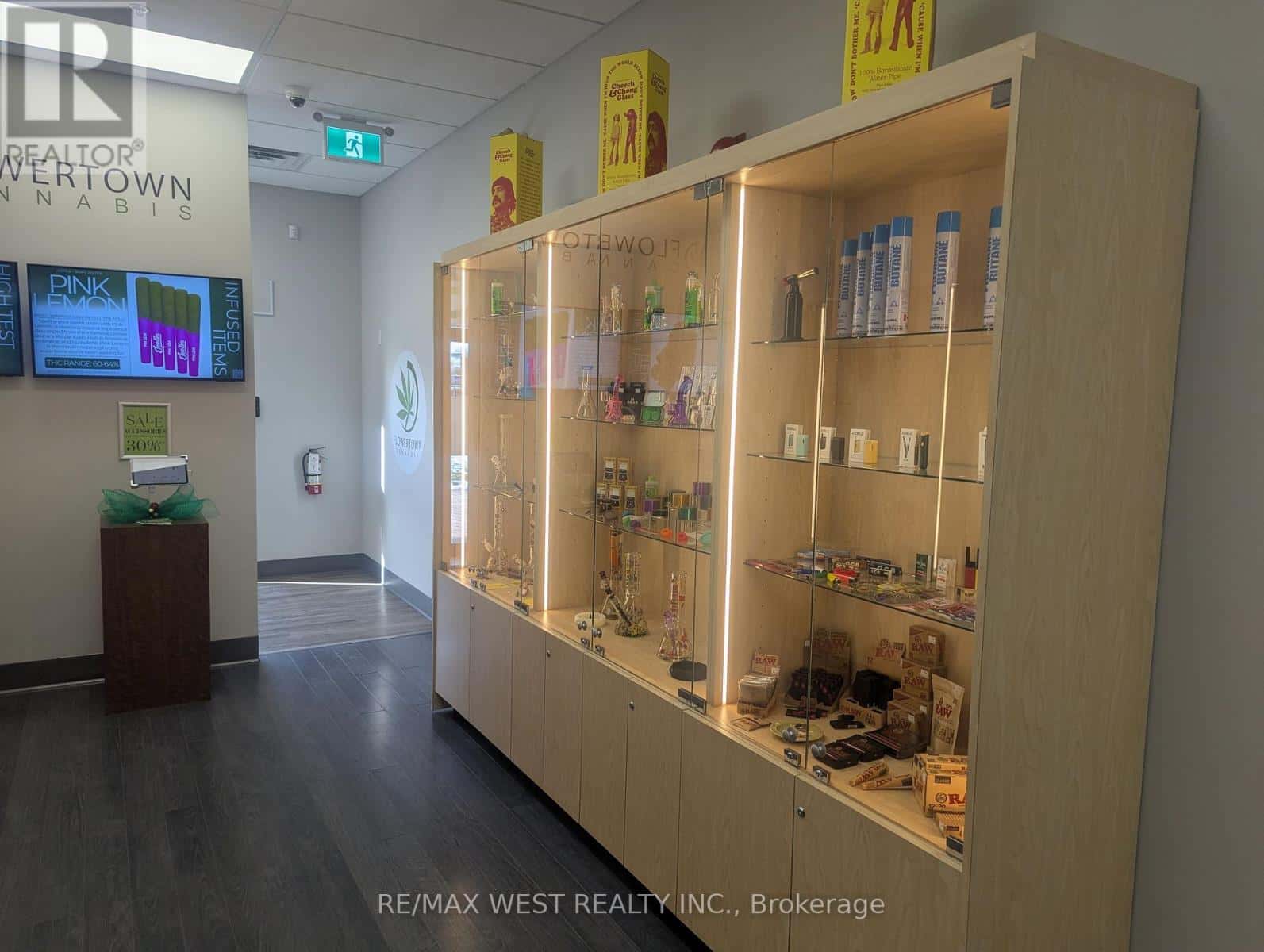 2B - 17 QUEEN STREET N — Mississauga (Streetsville) - Photo 3 of 9