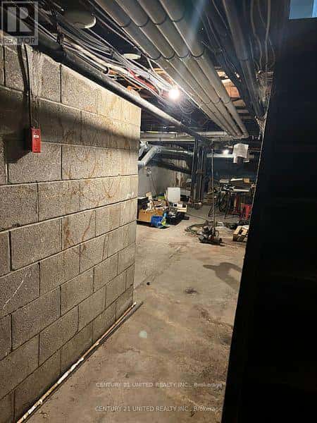 170 HUNTER STREET W — Peterborough (Town Ward 3) - Photo 5 of 5