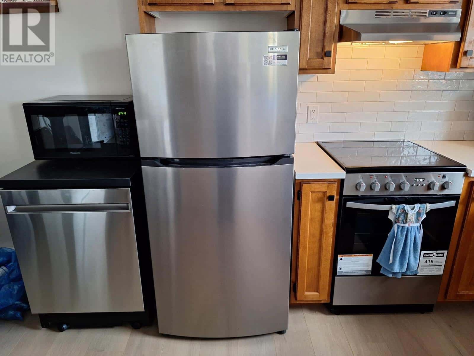 Stratford — Stratford - Photo 4 of 13