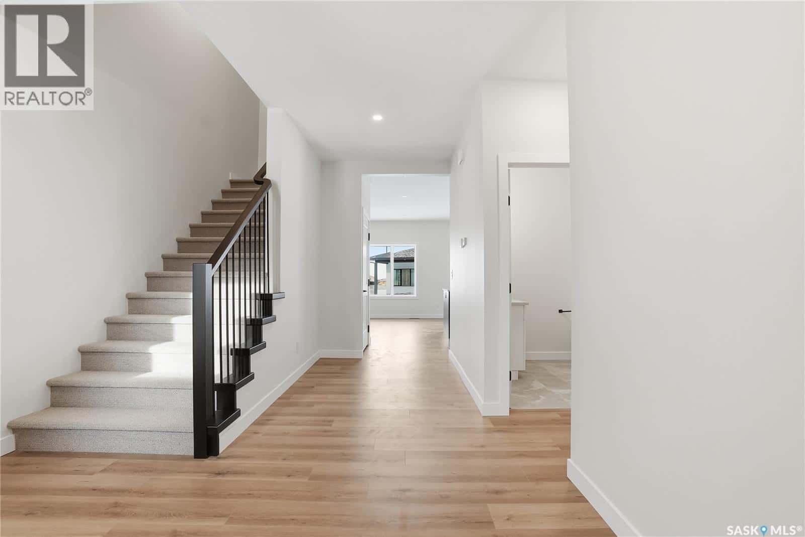 Saskatoon — Saskatoon - Photo 5 of 46