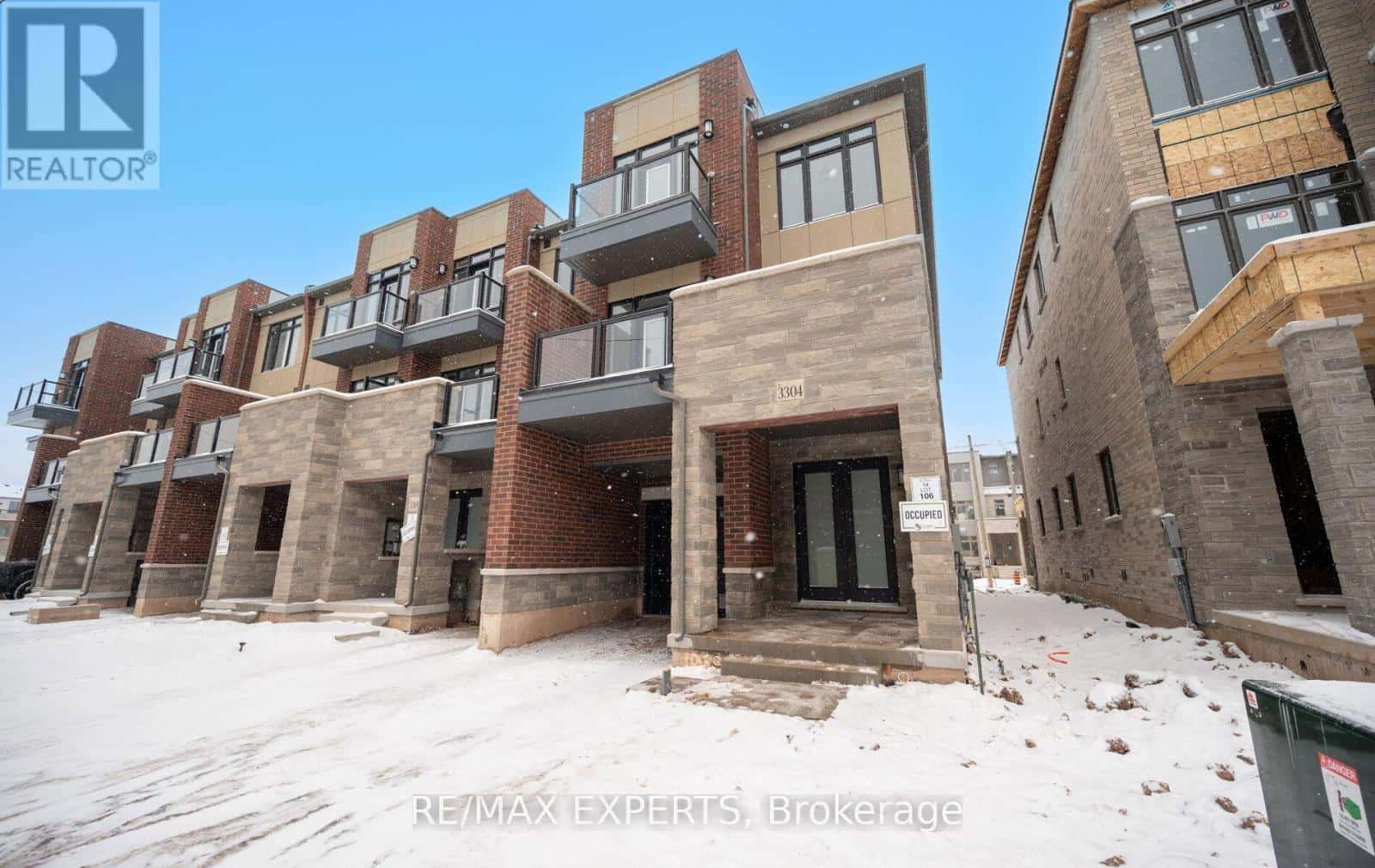 3304 AZAM WAY W — Oakville (GO Glenorchy), Ontario - Photo 2 of 37