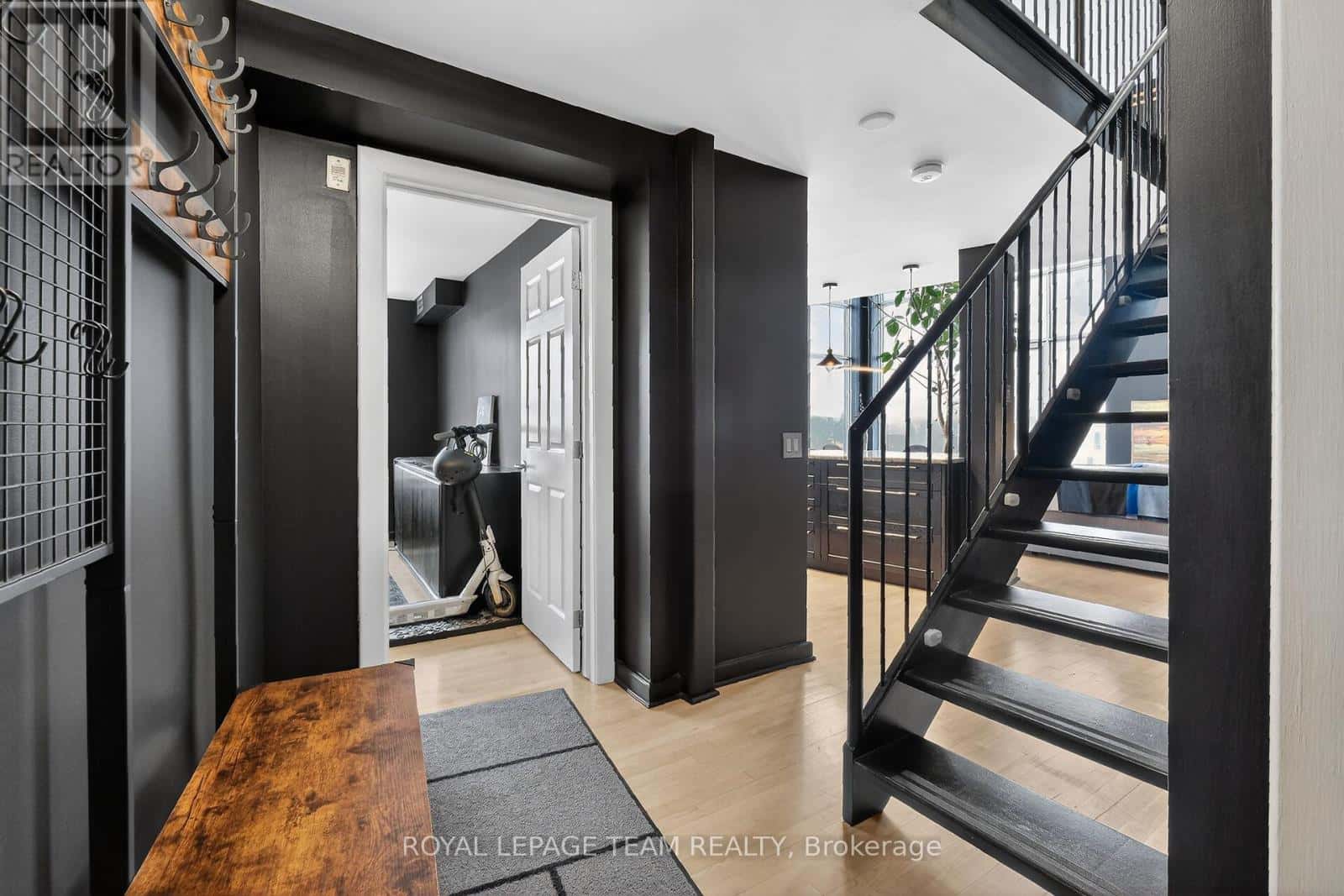 Ottawa — Ottawa - Photo 5 of 44