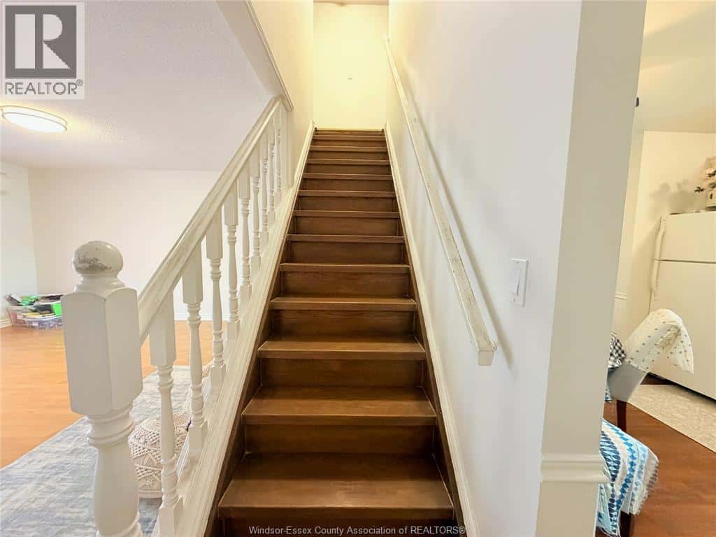 3000 MEADOWBROOK LANE Unit# 2 — Windsor - Photo 4 of 13