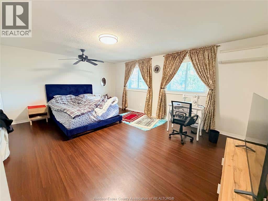 3000 MEADOWBROOK LANE Unit# 2 — Windsor - Photo 3 of 13