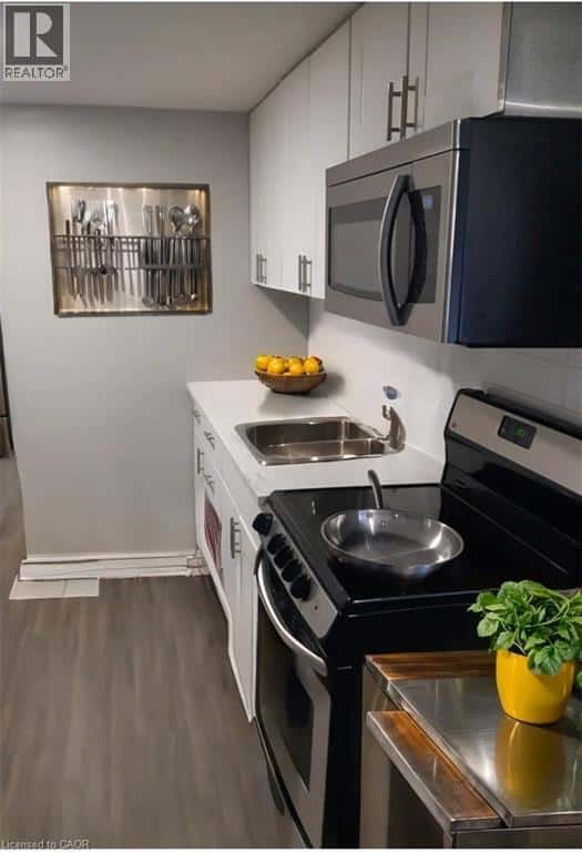 Hamilton — Hamilton - Photo 4 of 4