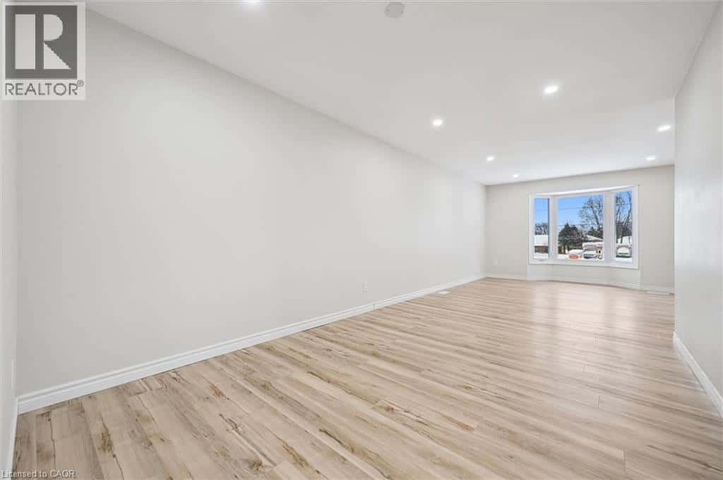 Kitchener — Kitchener - Photo 2 of 19