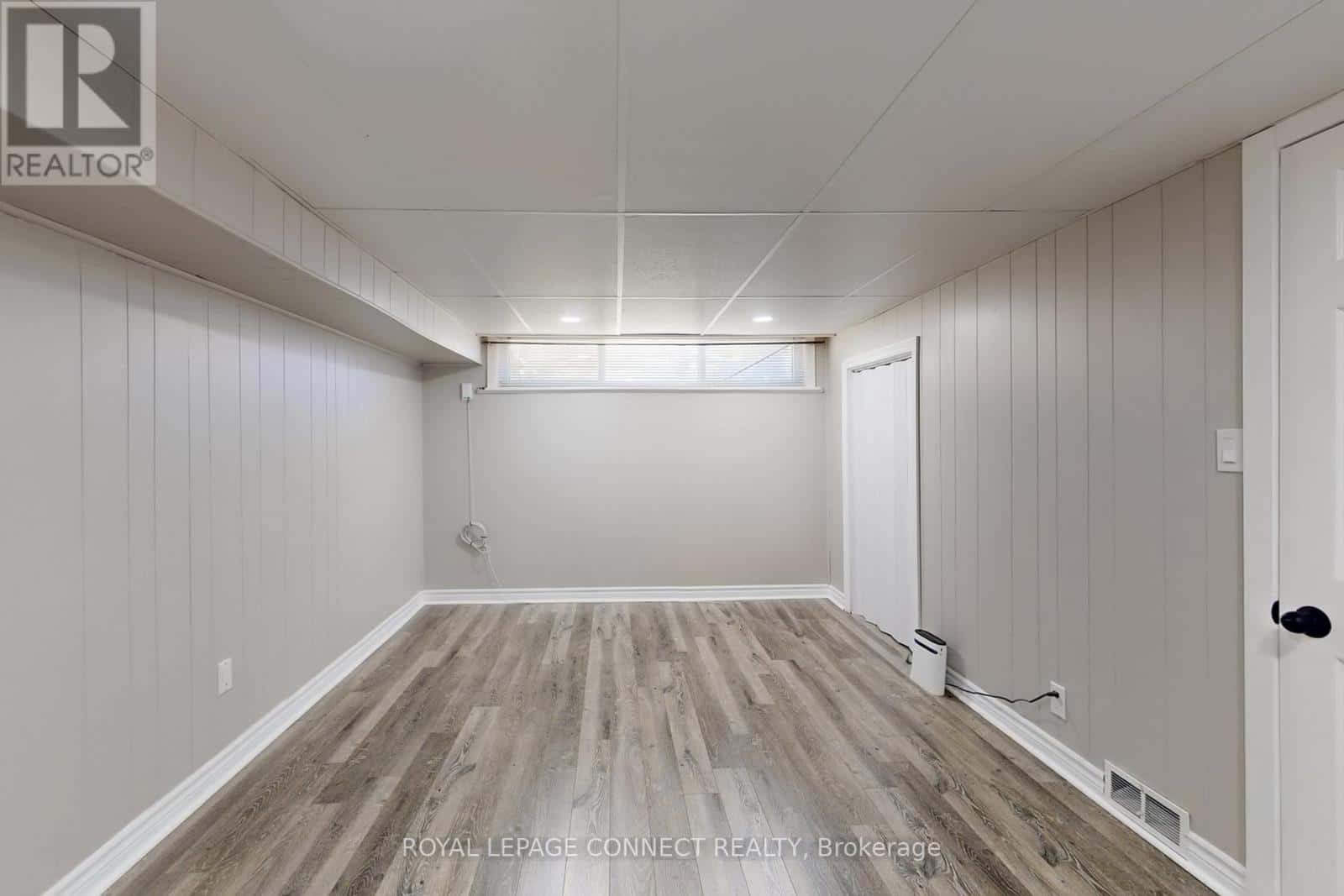 Whitby (Downtown Whitby) — Whitby (Downtown Whitby) - Photo 2 of 37