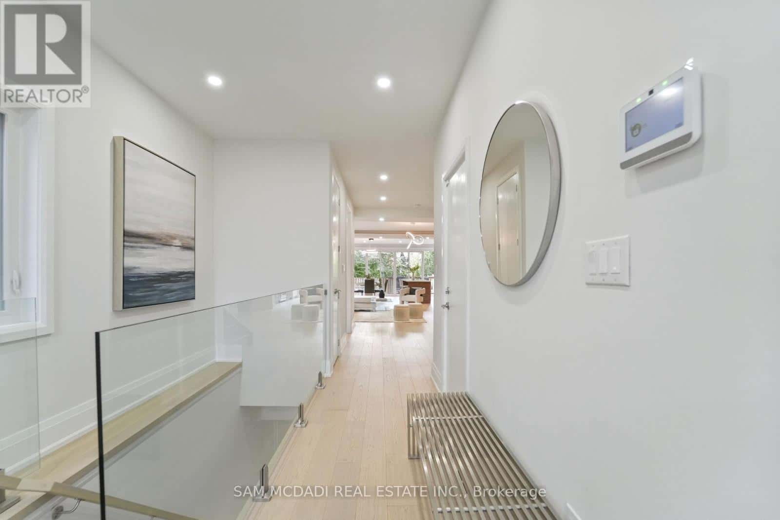 Mississauga (Port Credit) — Mississauga (Port Credit) - Photo 4 of 49