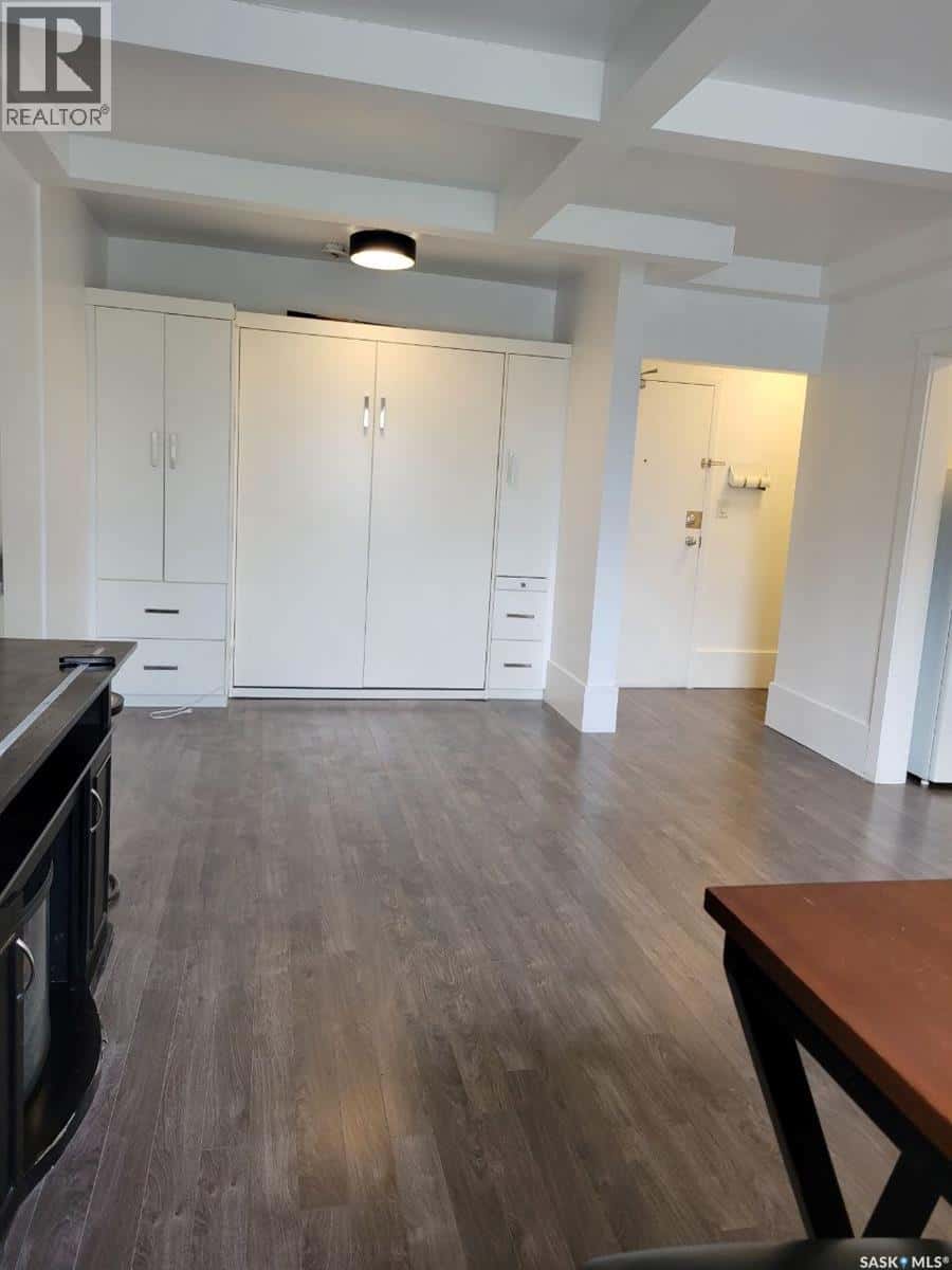 Saskatoon — Saskatoon - Photo 2 of 12