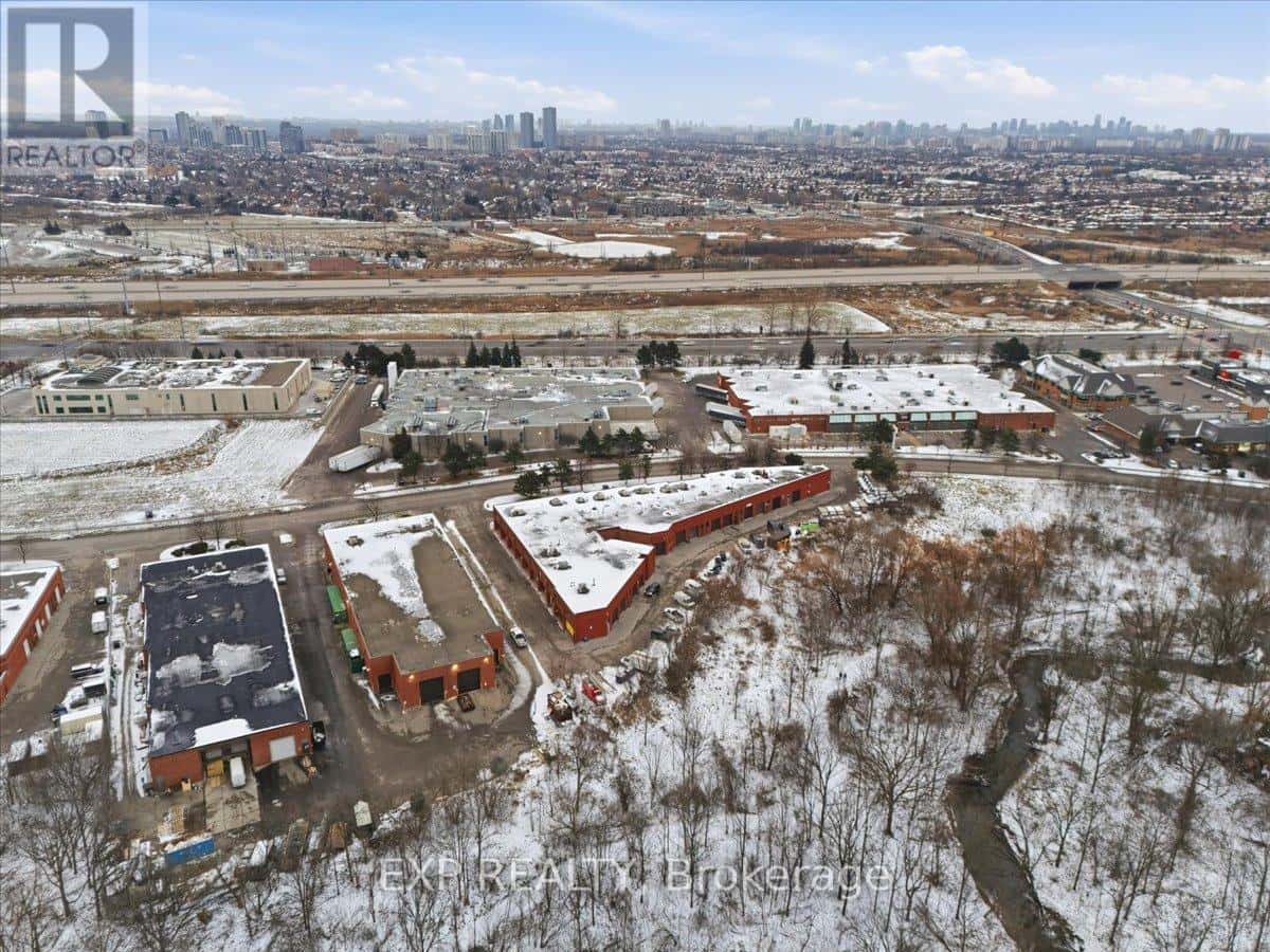 Vaughan (Concord) — Vaughan (Concord) - Photo 3 of 28