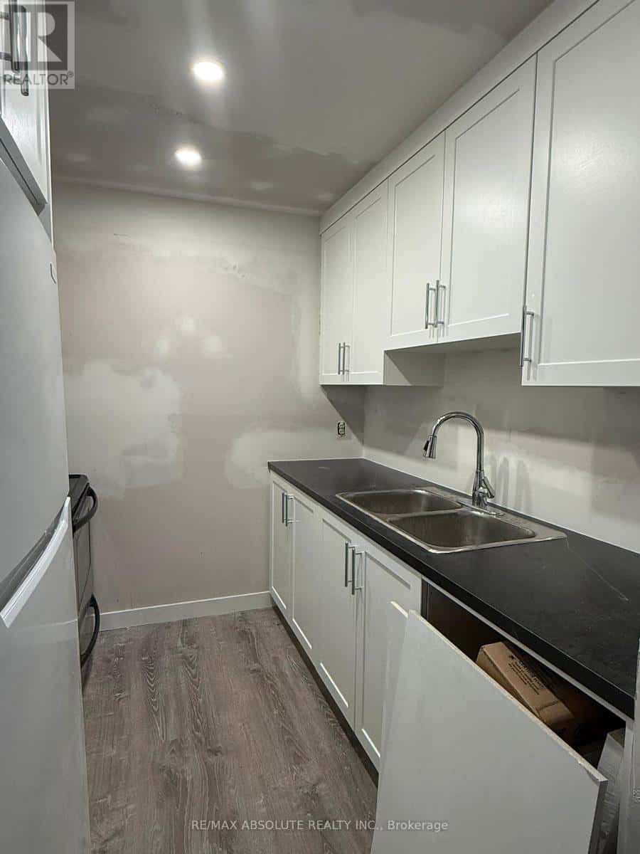 Ottawa — Ottawa - Photo 3 of 10