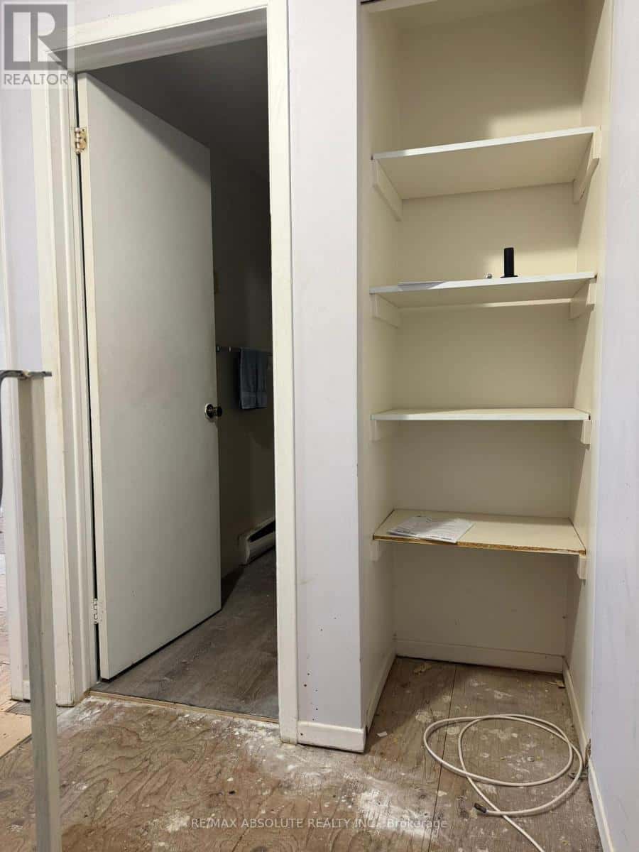 Ottawa — Ottawa - Photo 4 of 10