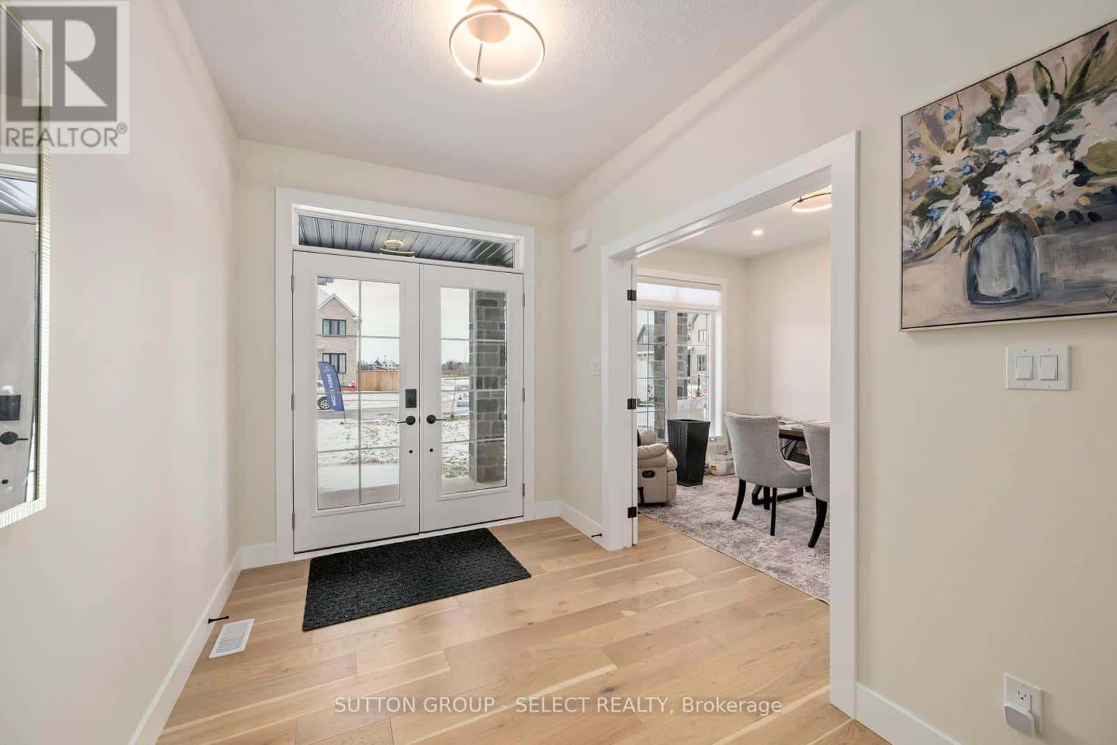 50 ROYAL CRESCENT — Southwold (Talbotville), Ontario - Photo 3 of 49