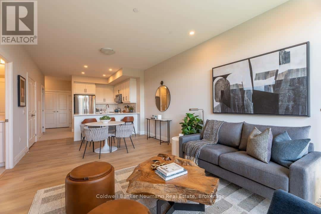 417 - 1882 GORDON STREET — Guelph (Pineridge/Westminster Woods), Ontario - Photo 3 of 27