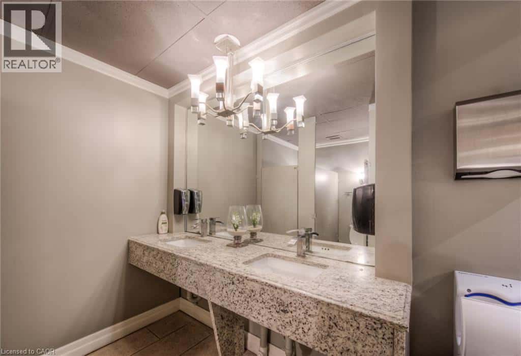 Waterloo — Waterloo - Photo 3 of 7