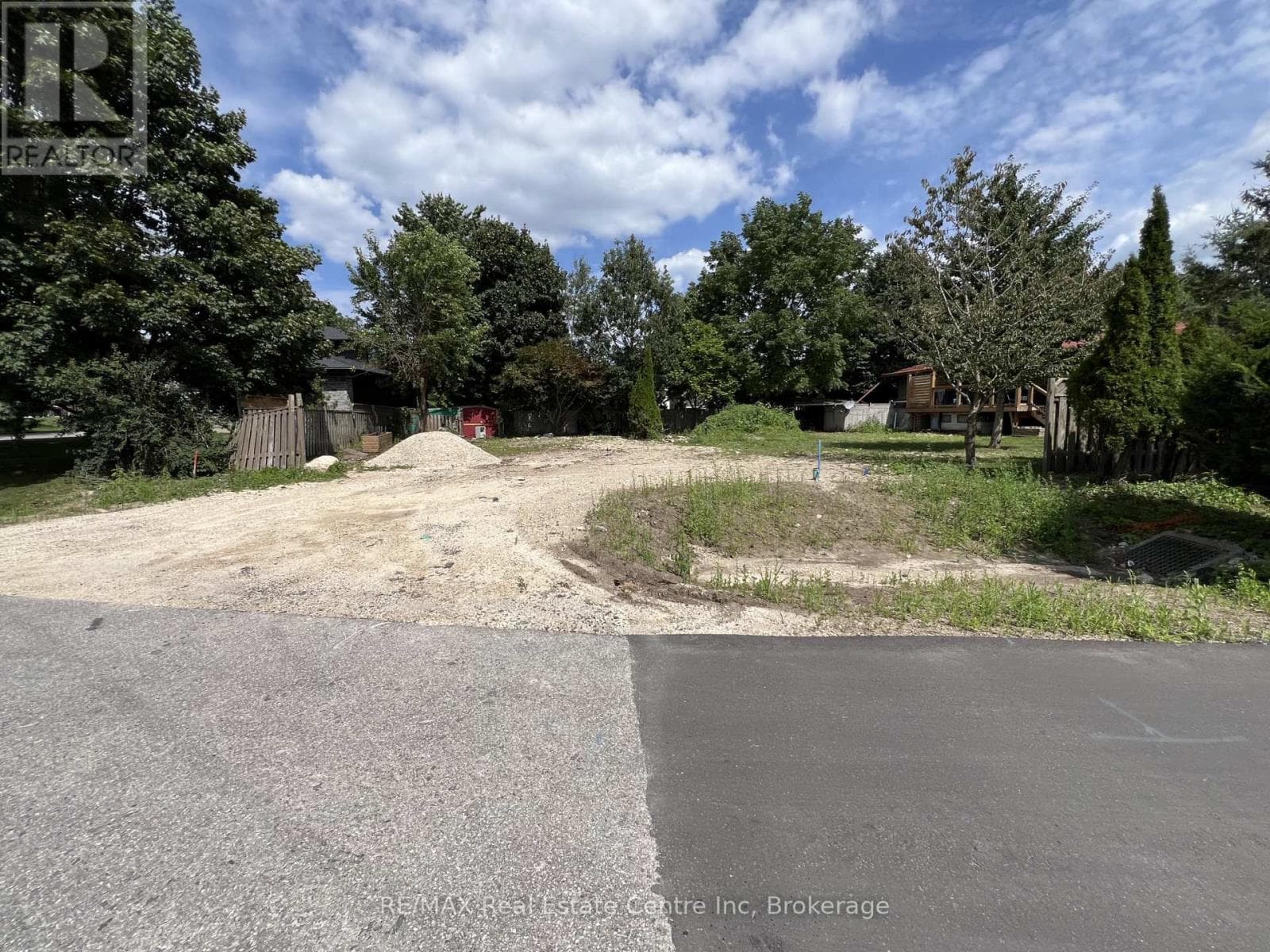 Guelph (Pineridge/Westminster Woods) — Guelph (Pineridge/Westminster Woods) - Main photo