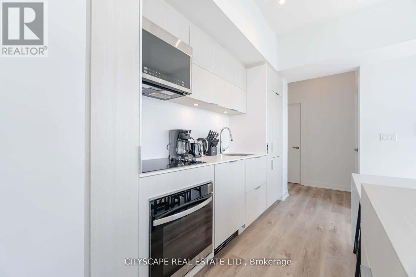 Burlington (Brant) — Burlington (Brant) - Photo 3 of 36