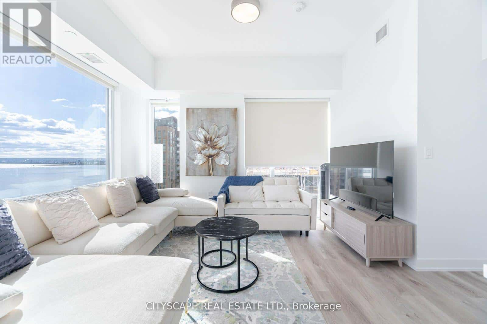 Burlington (Brant) — Burlington (Brant) - Photo 2 of 36