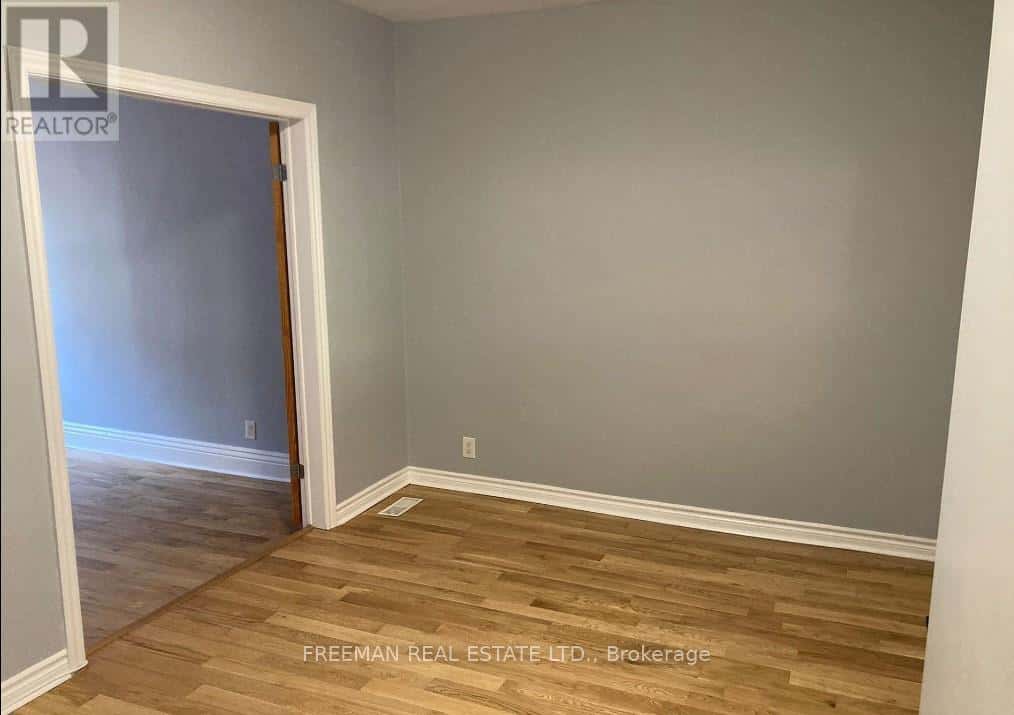 Toronto (Dovercourt-Wallace Emerson-Junction) — Toronto (Dovercourt-Wallace Emerson-Junction) - Photo 2 of 14