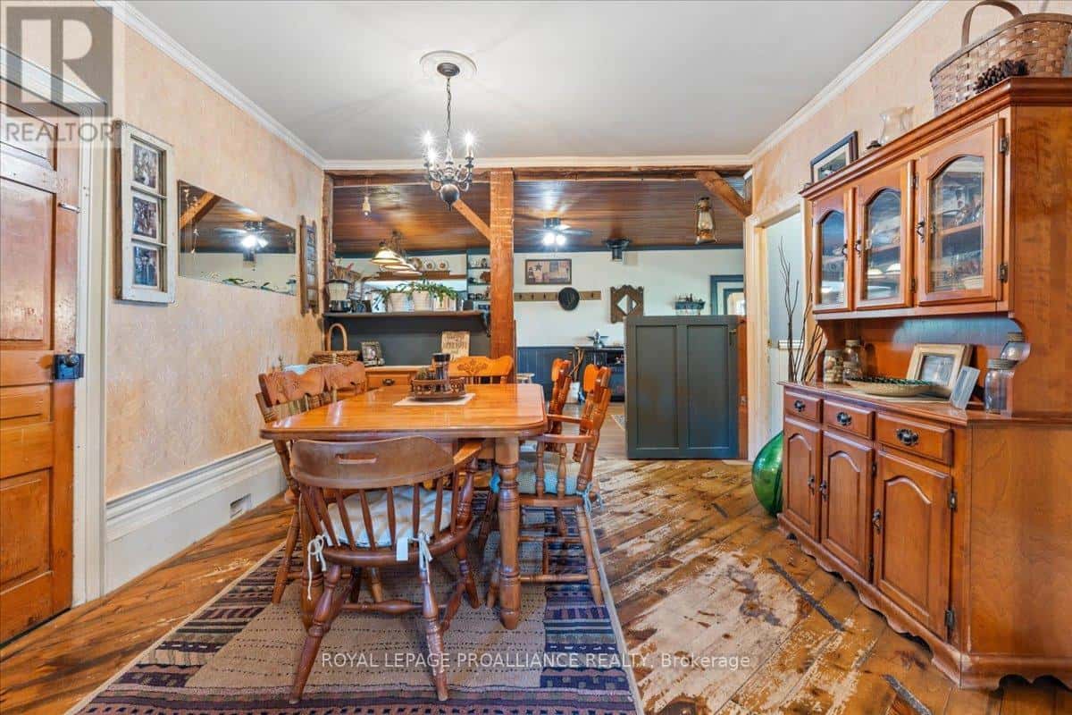 Centre Hastings — Centre Hastings - Photo 3 of 45