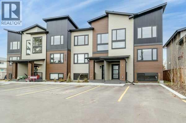 1-4313 48 Avenue — Sylvan Lake, Alberta - Main photo