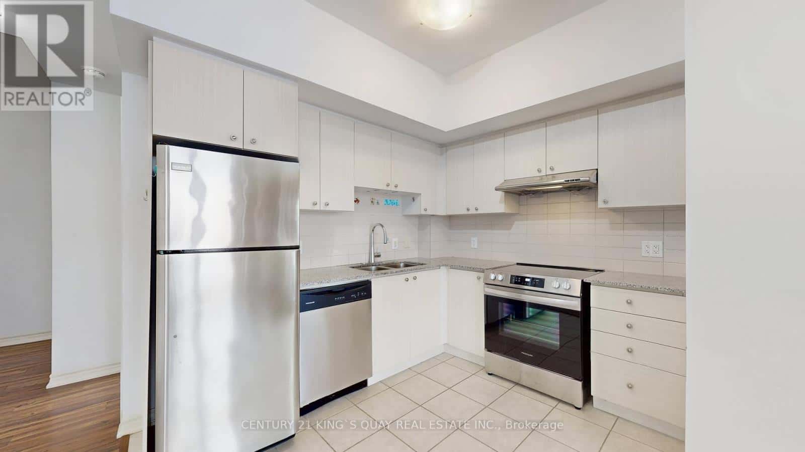 Markham (Village Green-South Unionville) — Markham (Village Green-South Unionville) - Photo 2 of 48