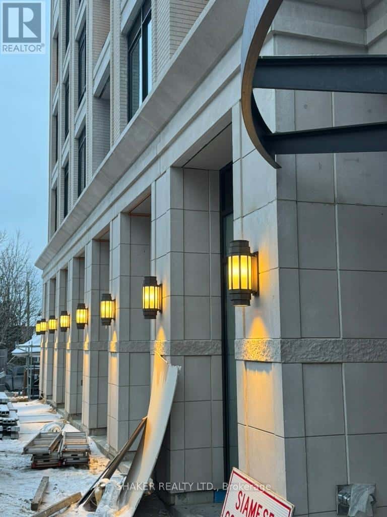 Ottawa — Ottawa - Photo 2 of 6