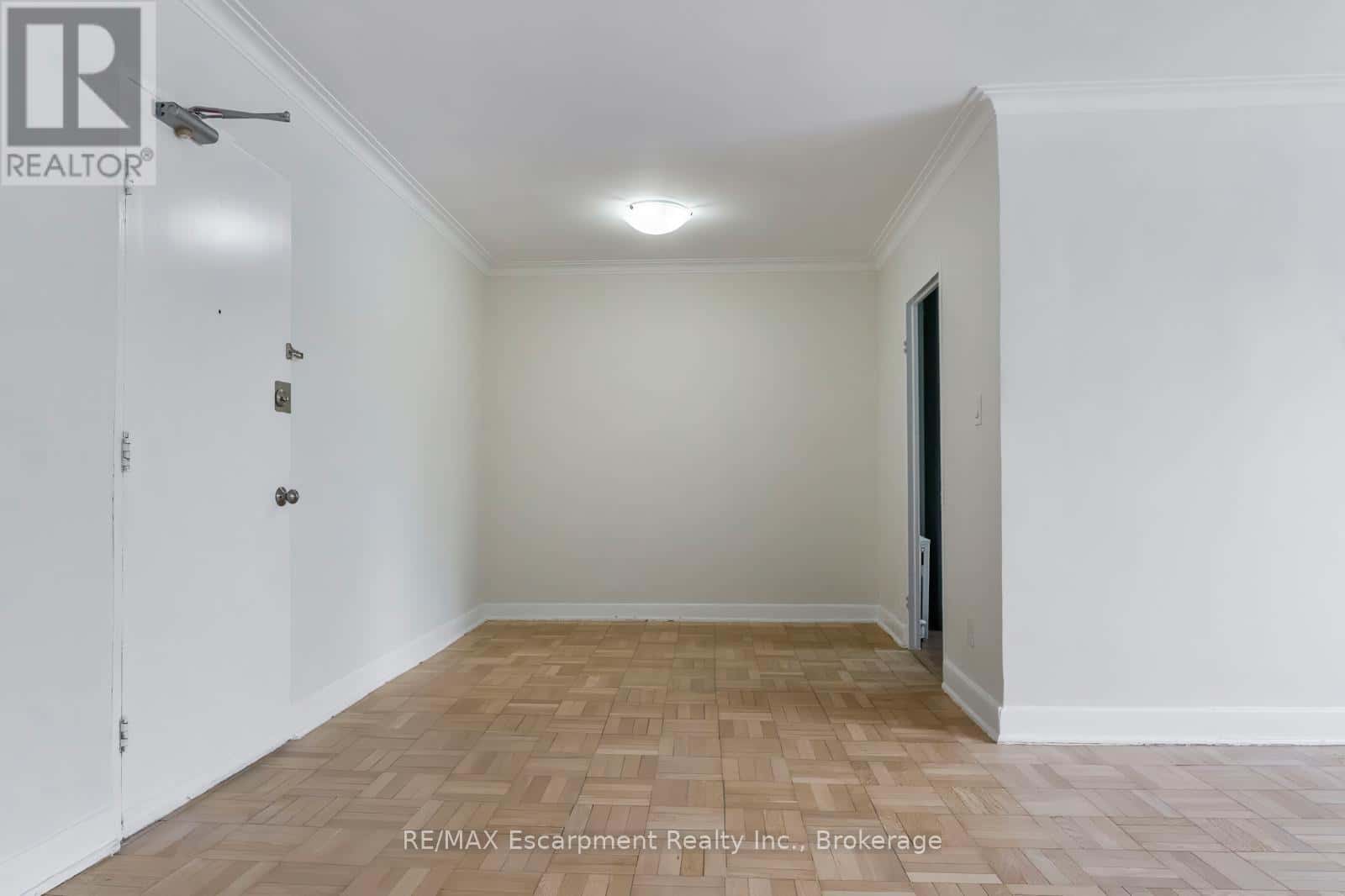 Oakville (CO Central) — Oakville (CO Central) - Photo 2 of 18