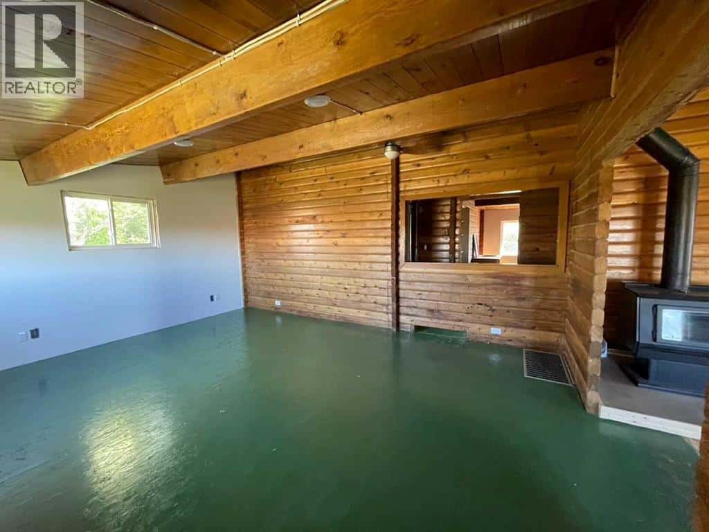 473021 RR#101 — Rural Wainwright No. 61, M.D. of, Alberta - Photo 4 of 24