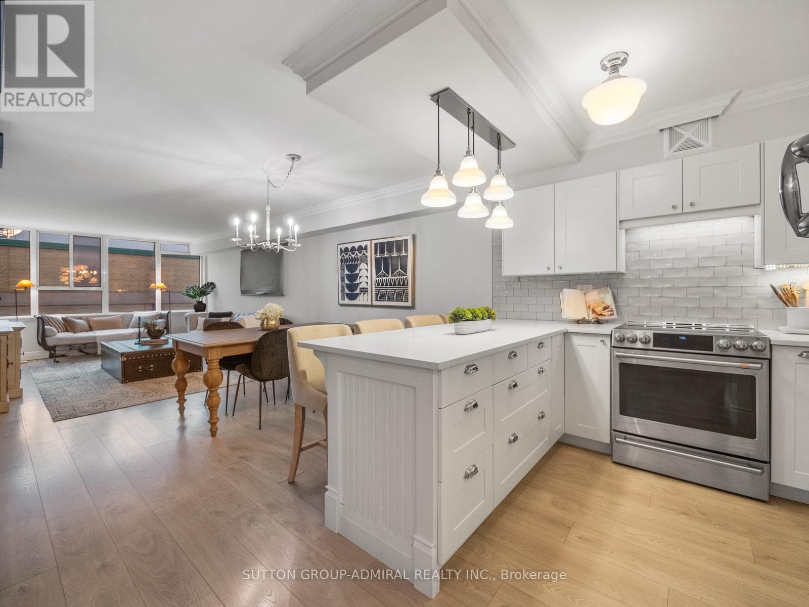 Toronto (Church-Yonge Corridor) — Toronto (Church-Yonge Corridor) - Main photo