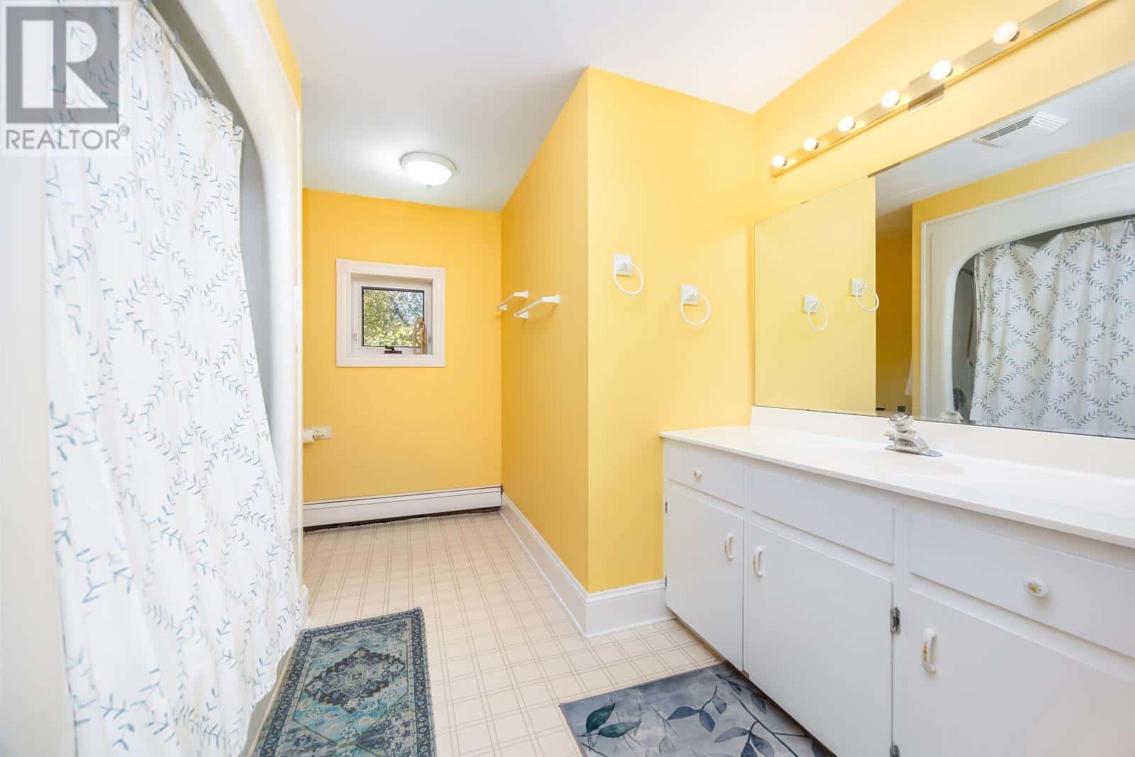 Charlottetown — Charlottetown - Photo 3 of 35