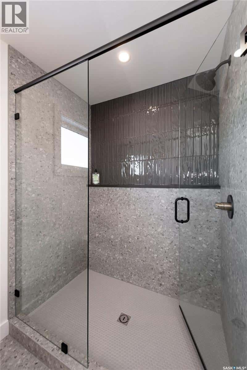 Saskatoon — Saskatoon - Photo 4 of 49