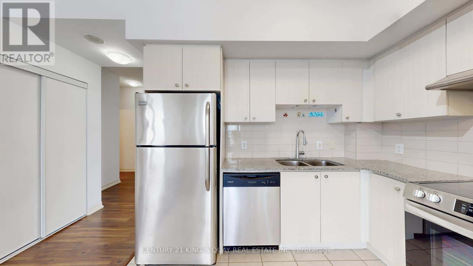 806 - 8323 KENNEDY ROAD — Markham (Village Green-South Unionville) - Photo 4 of 48