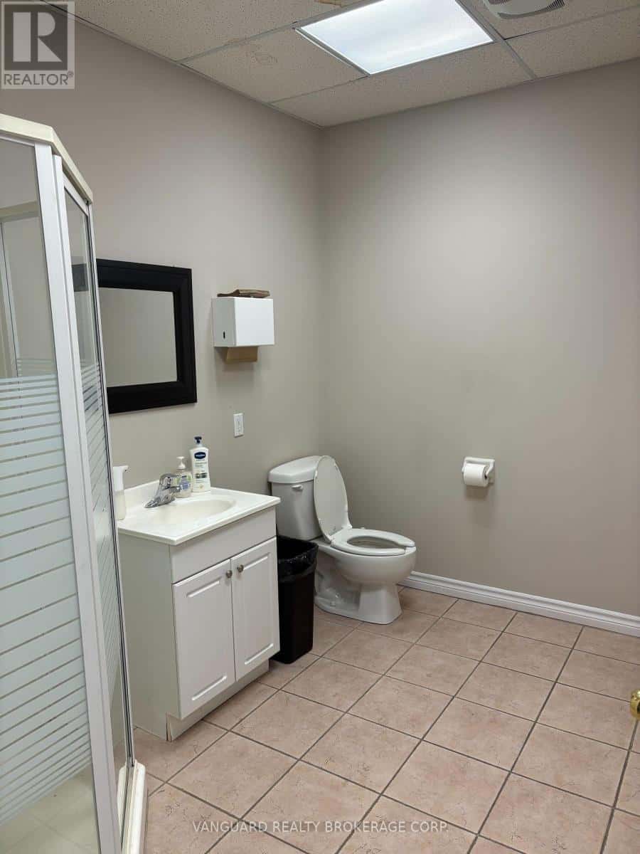 4A - 101 SIMONA DRIVE — Caledon (Bolton West) - Photo 2 of 5