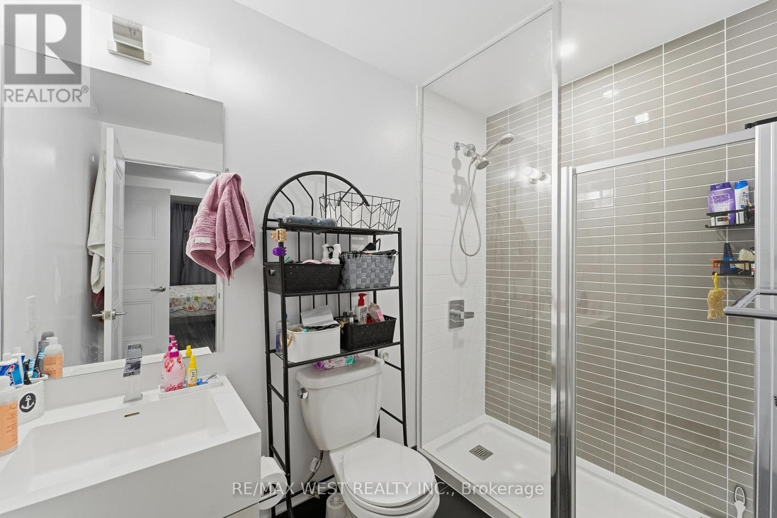 Toronto (Stonegate-Queensway) — Toronto (Stonegate-Queensway) - Main photo