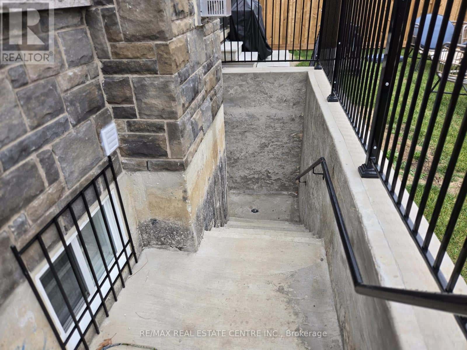 Milton (CB Cobban) — Milton (CB Cobban) - Photo 4 of 40