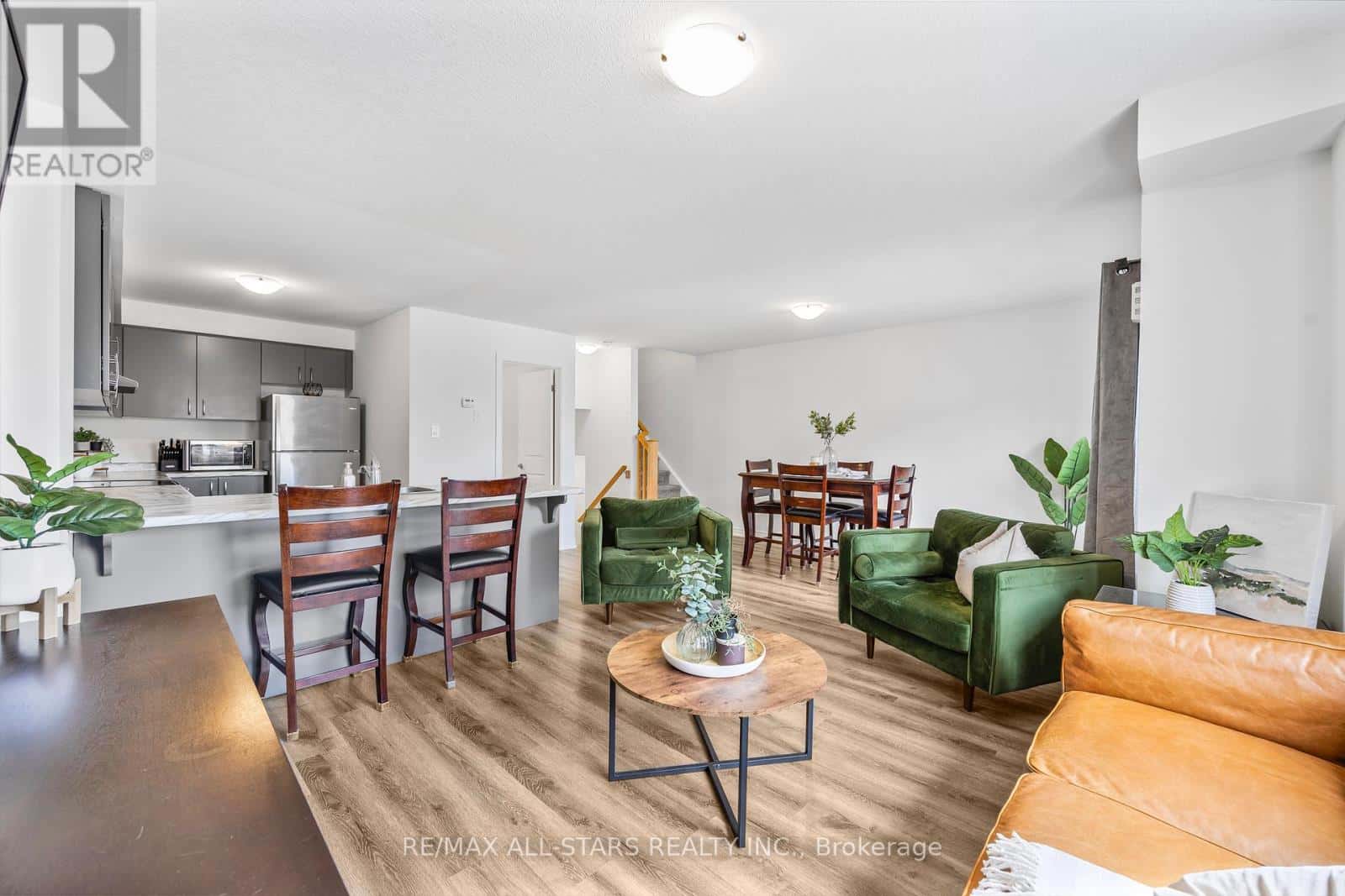 Hamilton (McQuesten) — Hamilton (McQuesten) - Photo 4 of 43